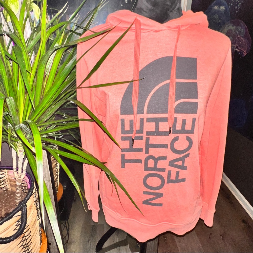 The North Face - NWOT - Hooded Sweatshirt - Peach/Black
